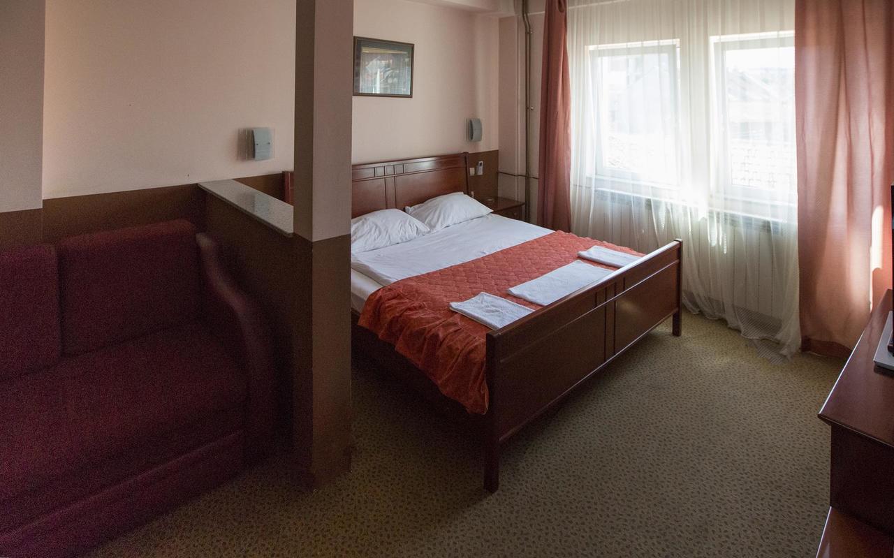 Hotel Atlas Novi Pazar Exterior foto